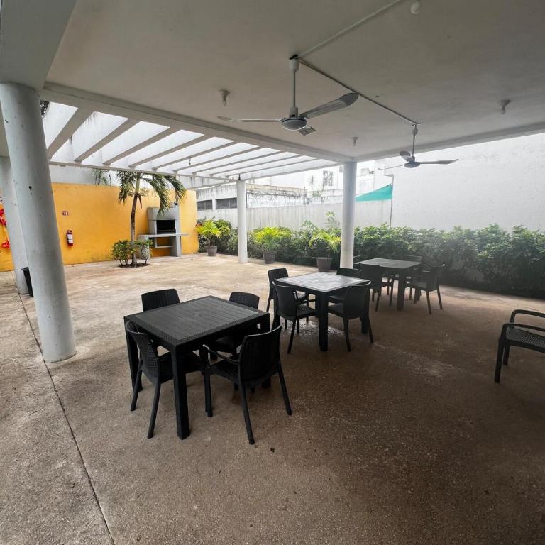Family home with a pool in a quiet area - Apartamento de 2 dormitorios - 13
