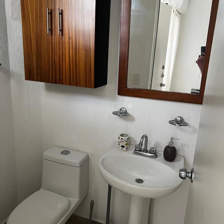 Family home with a pool in a quiet area - Apartamento de 2 dormitorios - 22