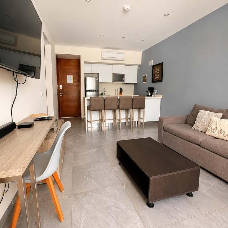 Quiet Pool-View 1BR Near 5th Avenue - Apartment - 8