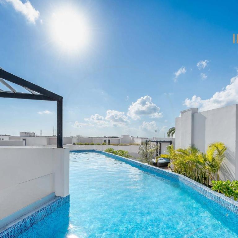 Quiet Pool-View 1BR Near 5th Avenue - Apartment - 33