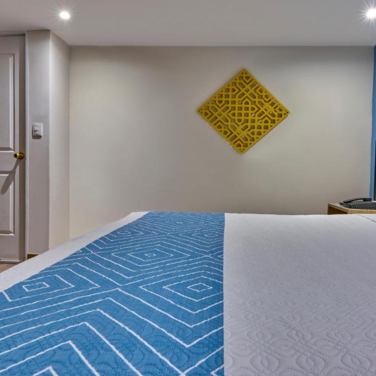 Continental Mexicano - Habitación Superior con cama extragrande - 7