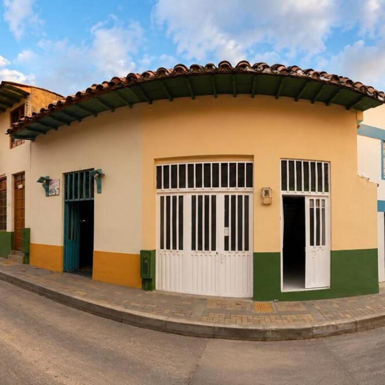 Casa Sua historic center, ideal for families and groups - Four-Bedroom House - 17