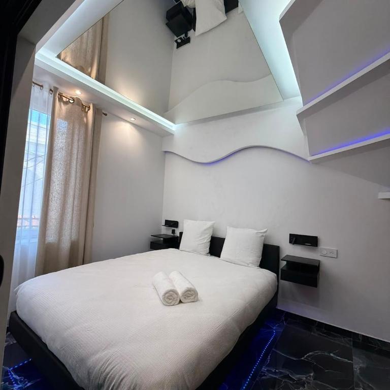 Suite Astra - Spa prive - Cinéma Privé - Appartement 2 Chambres - 10