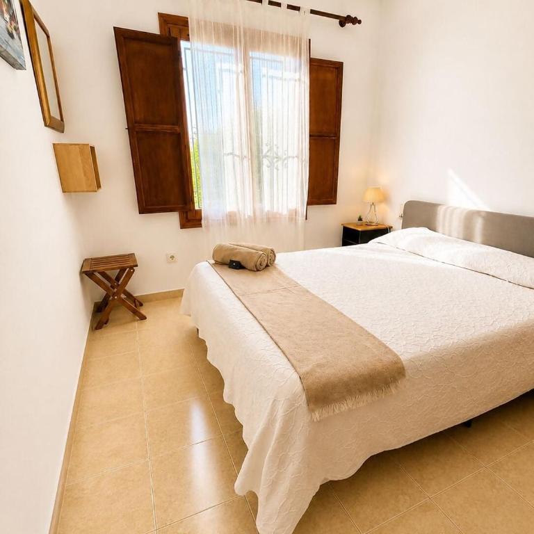 Apartamento con jardín, piscina y parking - Two-Bedroom Apartment - 9