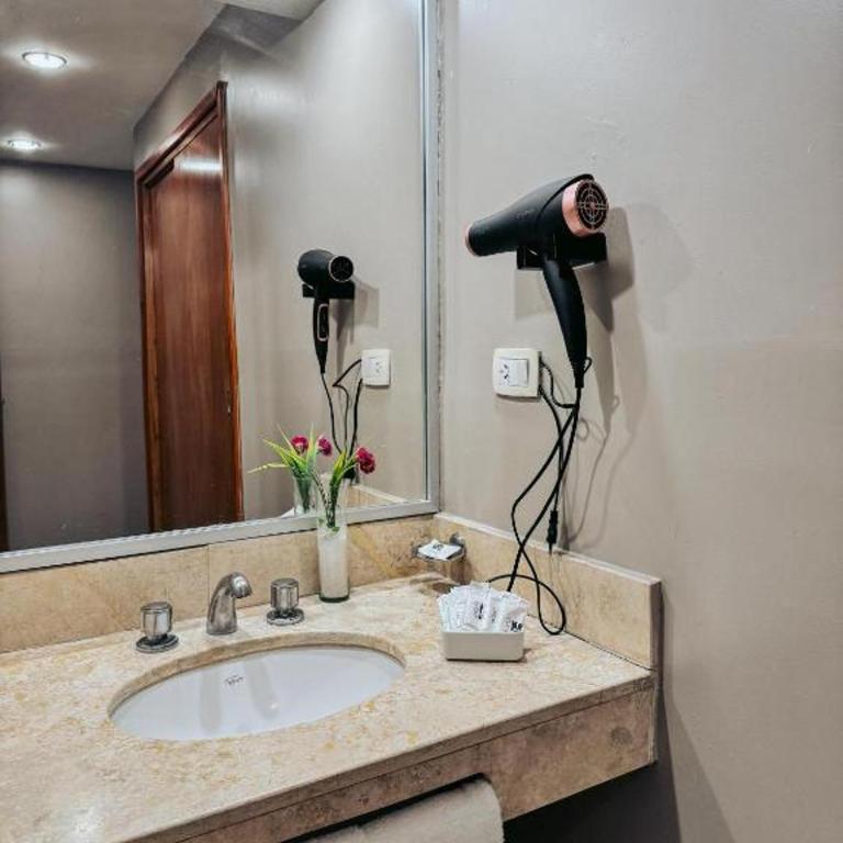 Hotel Ciudad - Twin Room - 13
