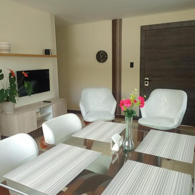 Suite de lujo de 2 habitaciones con vista a las montañas en La Victoria Ibarra - Apartamento de 2 dormitorios - 8
