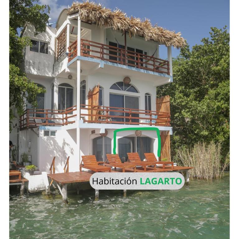 Seven Blue House Village & Lodge - Habitación Cuádruple con vistas al lago - 8