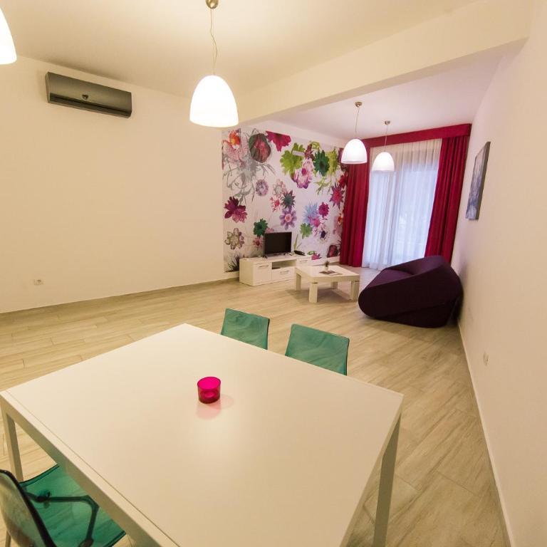 Apart Hotel Sea Fort - Apartman s 1 Spavaćom Sobom, Balkonom i Pogledom na Vrt - 12