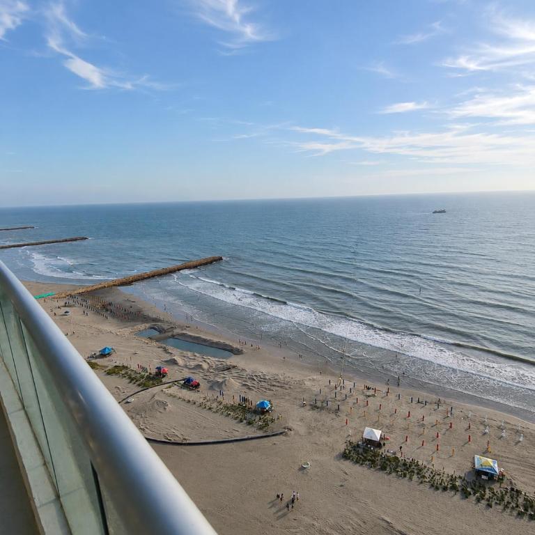 Palmetto Eliptic - Frente al Mar - Two-Bedroom Apartment with Balcony and Sea View - 2