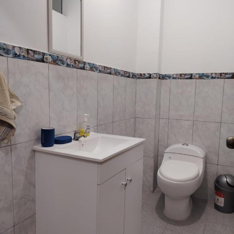 Edificio Las Palmas - Two-Bedroom Apartment - 14