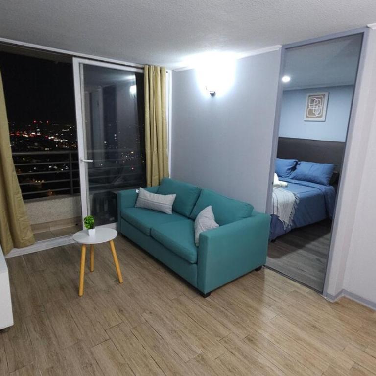 Apartment for 8 people with FREE parking, SOUTH Terminal - Three-Bedroom Apartment - 1