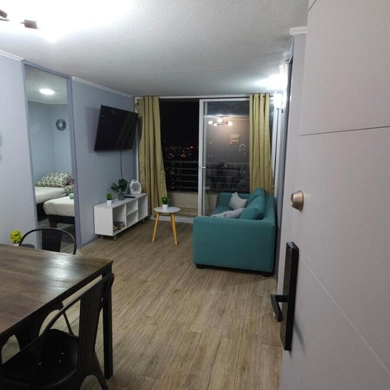 Apartment for 8 people with FREE parking, SOUTH Terminal - Three-Bedroom Apartment - 14