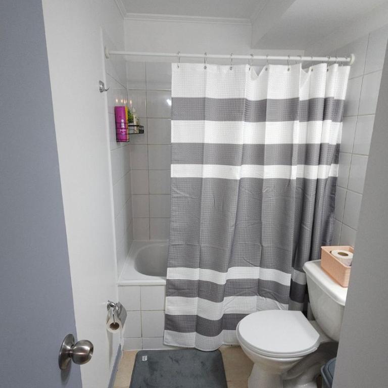 Apartment for 8 people with FREE parking, SOUTH Terminal - Three-Bedroom Apartment - 21