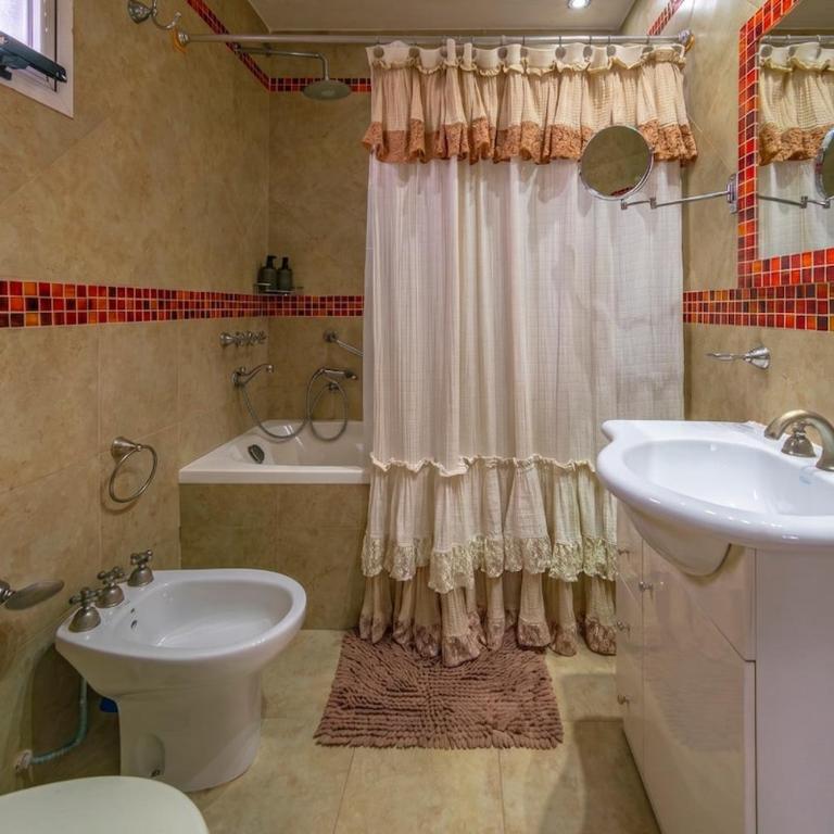 Calfucura Centro, a pocas cuadras de terminal plaza, centros medicos y centro comercial - Apartamento de 1 dormitorio - 13