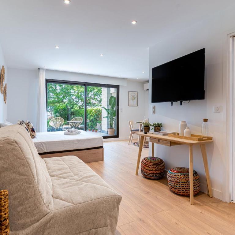 Le Palma : Chic Piscine Clim Terrasse - Appartement - 12