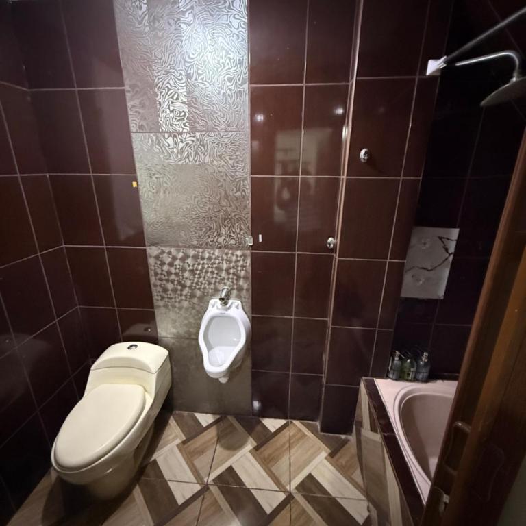 Pepos Lodging - Three-Bedroom Apartment - 2