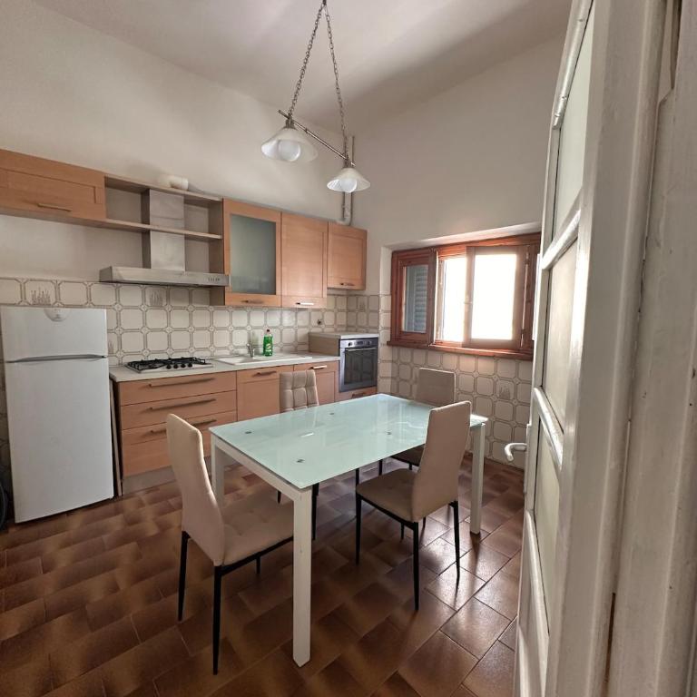 Casa ampia in Viale Belfiore, tram T1 T2, SMN station - Four-Bedroom House - 18