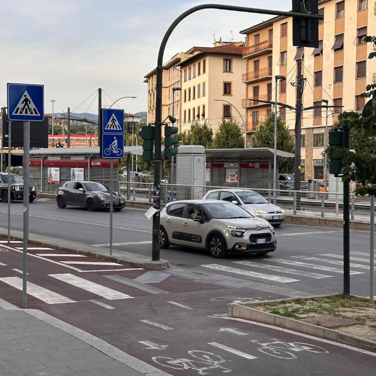 Casa ampia in Viale Belfiore, tram T1 T2, SMN station - Four-Bedroom House - 20