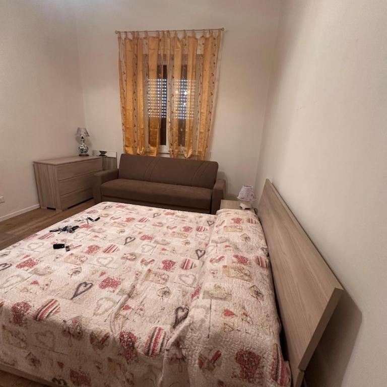 Casa ampia in Viale Belfiore, tram T1 T2, SMN station - Four-Bedroom House - 32
