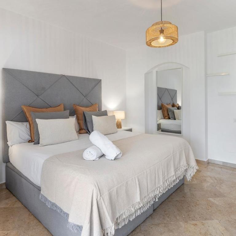VACATION MARBELLA I Villa Marblanc, Private Pool, 350m to the Beach, BBQ, GYM, Sauna, 24h Security - Villa with Private Pool - 29