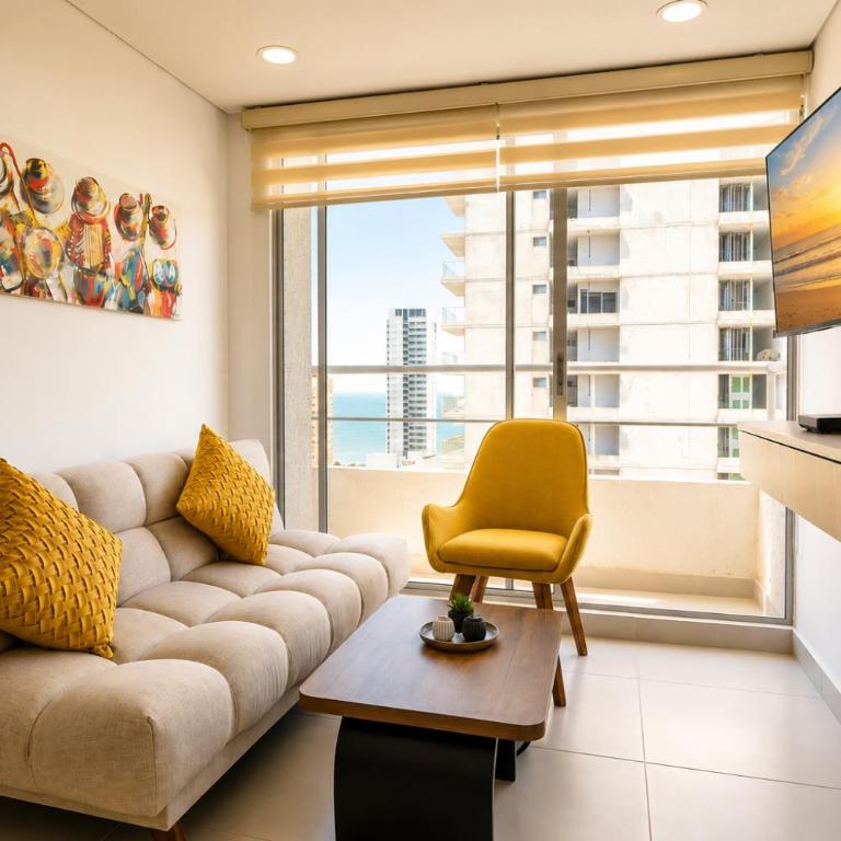 Golden Breeze, Seaview, Old town & Pool - Three-Bedroom Apartment with Sea View - 12