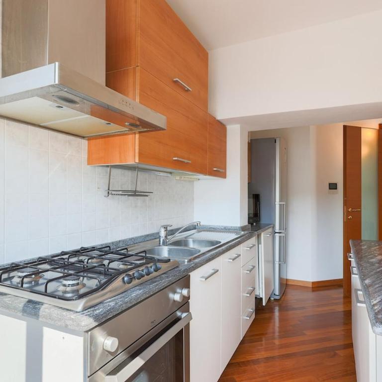 Comosette - Outdoor Dining,Outdoor Relax,Steps away from Soccer stadium, historic center and train station - Appartamento con 2 Camere da Letto - 28