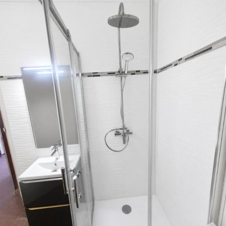 Joli T2 rénové 4 couchages, belle vue mer et étang - Appartement 1 Chambre - 3