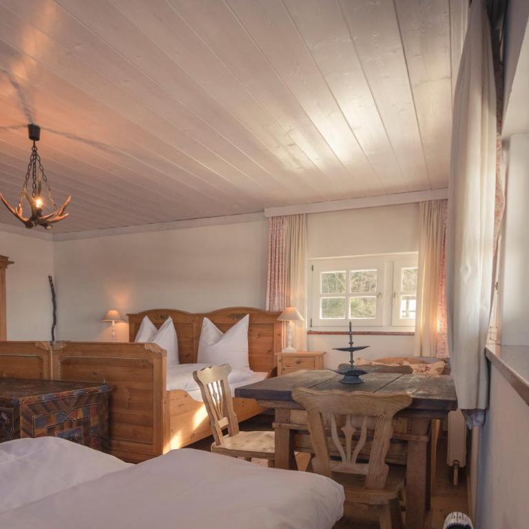 Ansitz Wartenfels - Familienzimmer mit Bad - 6