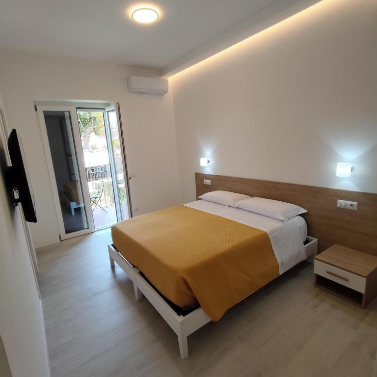 Sorrento cozy stay - Deluxe Double or Twin Room with Balcony - 1