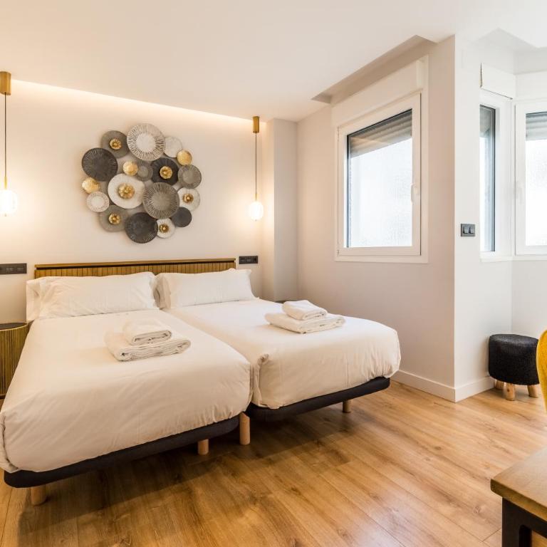Plaza España - Apartamentos Burgos Deluxe - Apartamento Deluxe de 3 dormitorios - 18