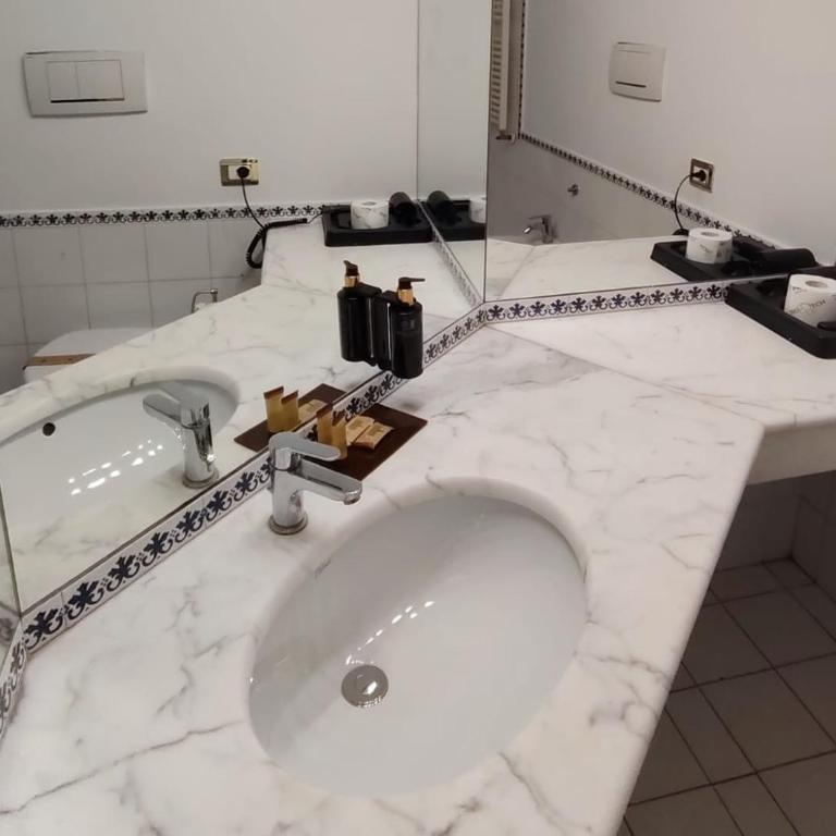 Manderley Vatican - Camera King Deluxe - 13