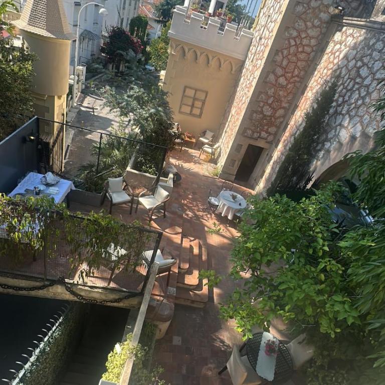 Historic Rooftop Villa Sea Views and LargeTerrace - Villa - 20