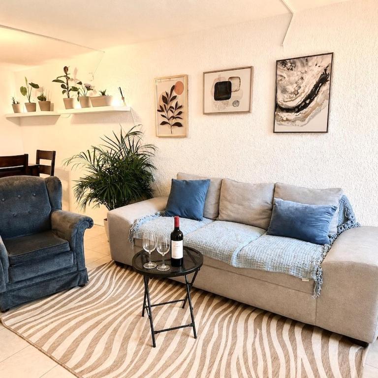 Casa equipada para 6 - Parking privado - Cerca del Valle - Two-Bedroom House - 1