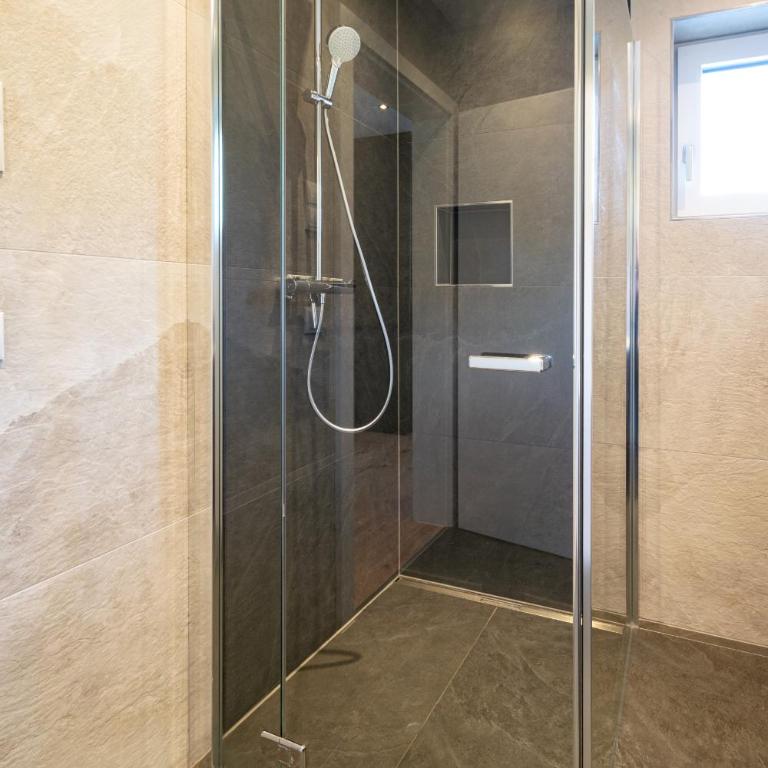 Appartement Bergblick Eben - Apartment mit 2 Schlafzimmern - 39
