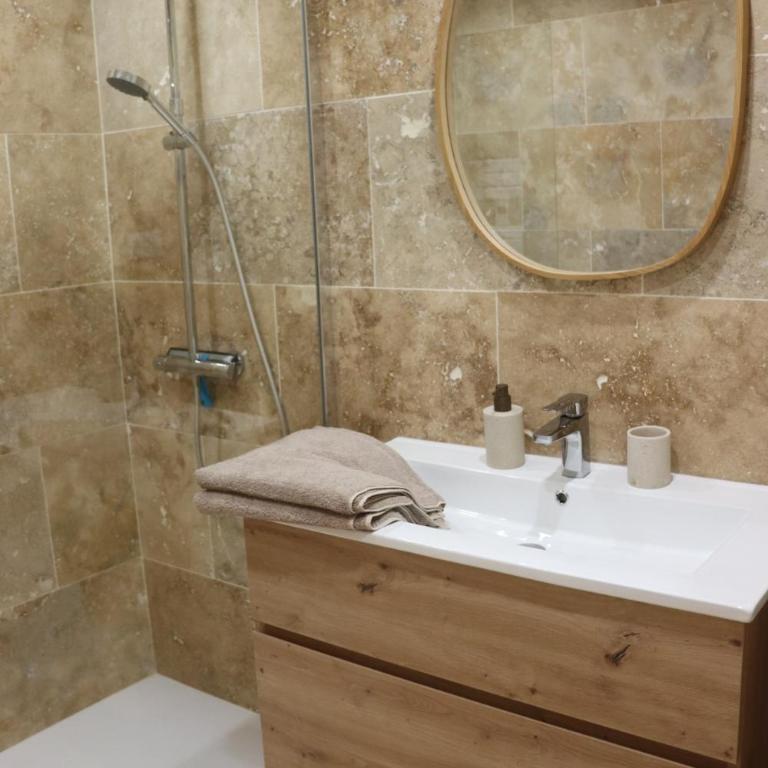 Appartement trois-pièces Proche Mer - Apartment mit 3 Schlafzimmern - 9
