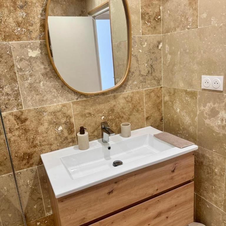 Appartement trois-pièces Proche Mer - Apartment mit 3 Schlafzimmern - 14