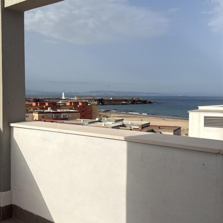 Oceánico-3HAB nuevas frente al mar, terraza y parking, a un paso del centro de Tarifa - Apartamento de 3 dormitorios con vistas al mar - 14