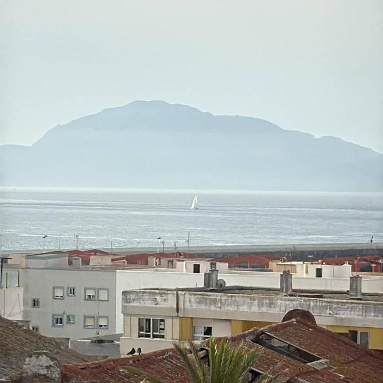 Oceánico-3HAB nuevas frente al mar, terraza y parking, a un paso del centro de Tarifa - Apartamento de 3 dormitorios con vistas al mar - 16