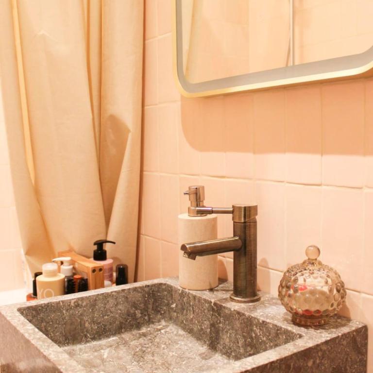 Appartement près des Buttes-Chaumont - Appartement - 16