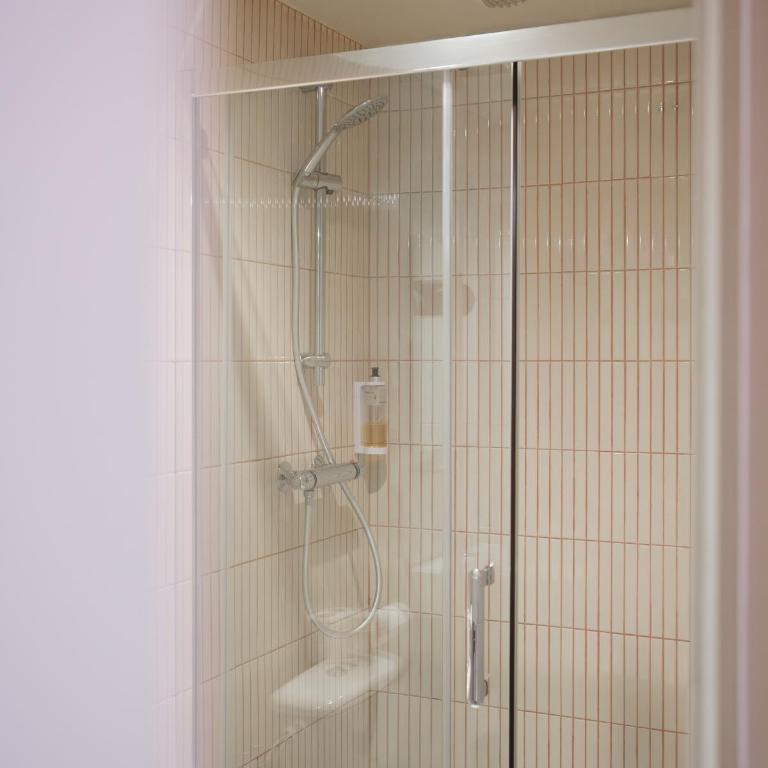 Hotel Louvia - Chambre Double Standard - 10