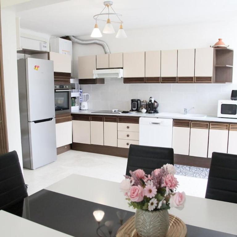 House with terrace Beziers center & beaches - Maison 1 Chambre - 32