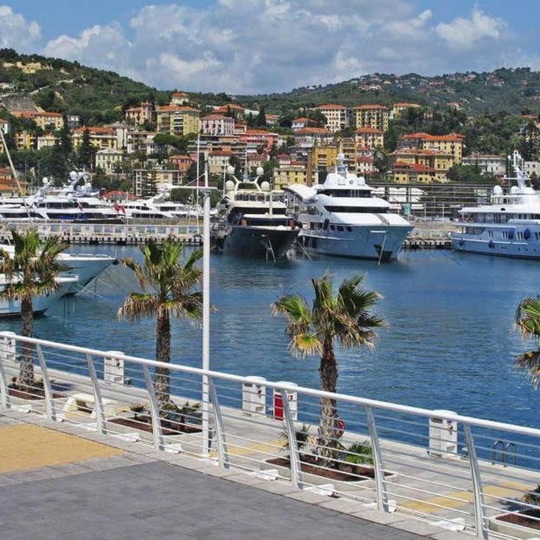 Vicino al mare sulla pista ciclabile - Appartamento con Balcone - 60