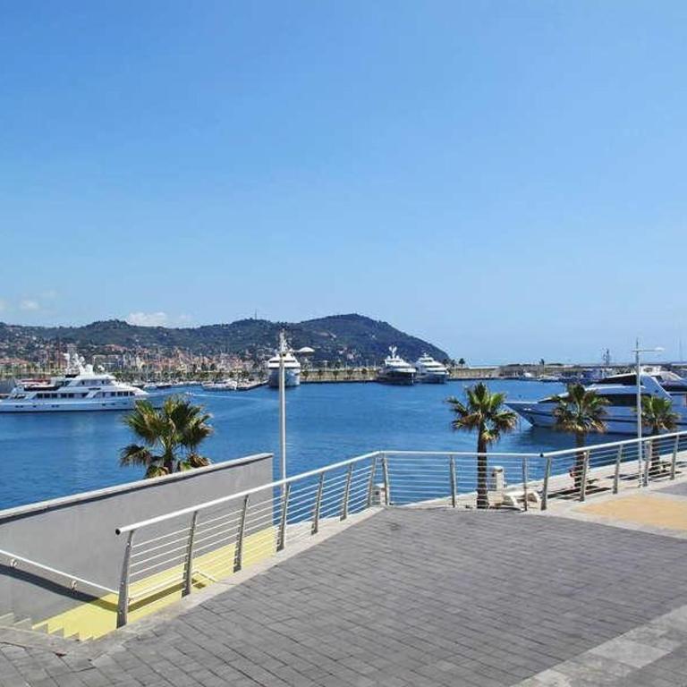 Vicino al mare sulla pista ciclabile - Appartamento con Balcone - 14