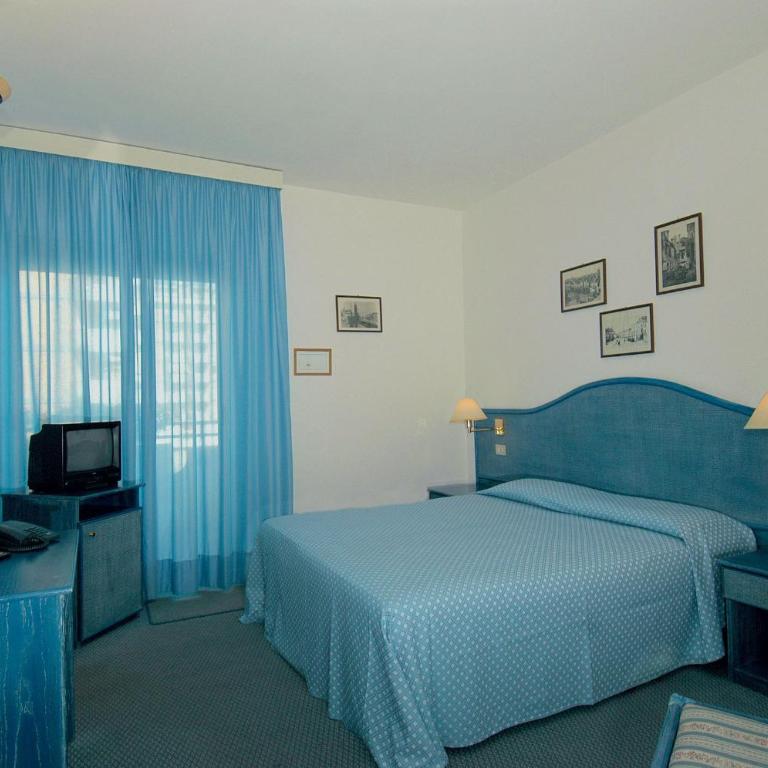 Hotel Beny - Camera Matrimoniale/Doppia con Letti Singoli con Balcone e Vista Mare Laterale - 6