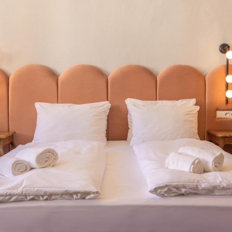 the eighteen86 by keyone - Doppelzimmer mit Badewanne - 3