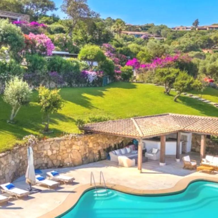 Luxury Beachfront Villa with Private Pool in Porto Rotondo - Villa - 11