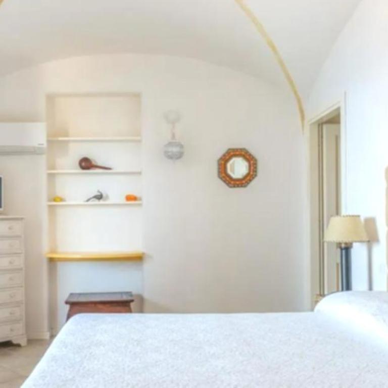 Luxury Beachfront Villa with Private Pool in Porto Rotondo - Villa - 2