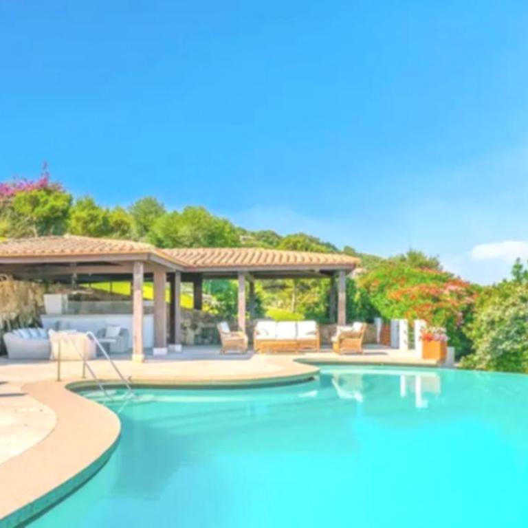 Luxury Beachfront Villa with Private Pool in Porto Rotondo - Villa - 9