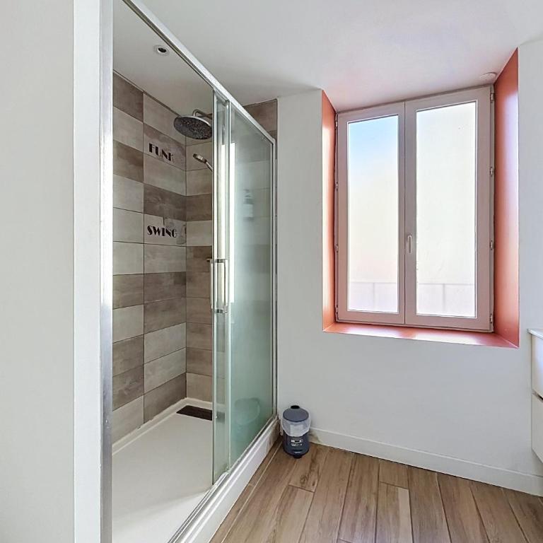 Tour d'Auvergne - Appartements en plein centre ville, proche de la cathédrale et de la place de Jaude - Appartement 1 Chambre - 11