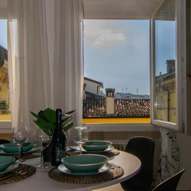 Newly Renovated Studio 500m from Lake Garda - Appartamento con 1 Camera da Letto - 2